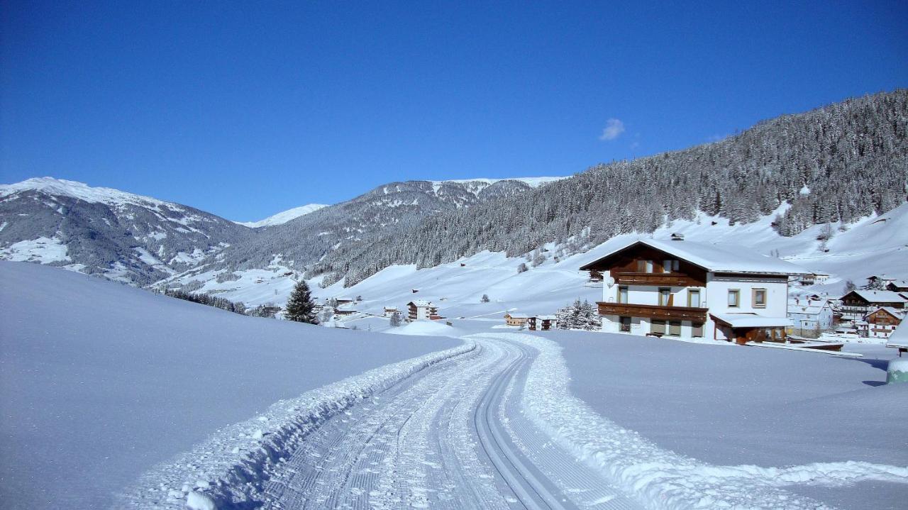 Haus Annemarie Apartments Kartitsch - Hochpustertal ภายนอก รูปภาพ