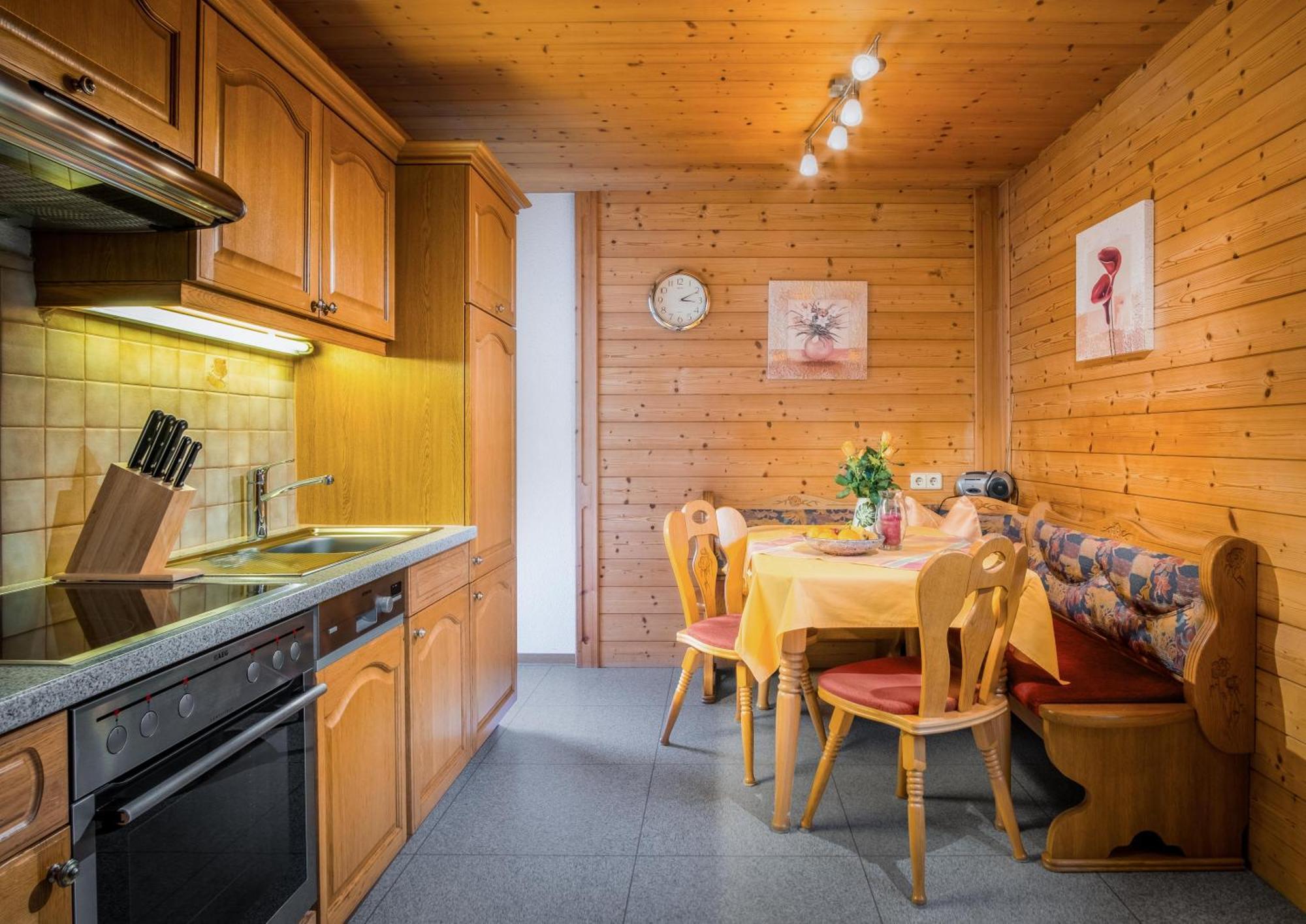 Haus Annemarie Apartments Kartitsch - Hochpustertal ภายนอก รูปภาพ